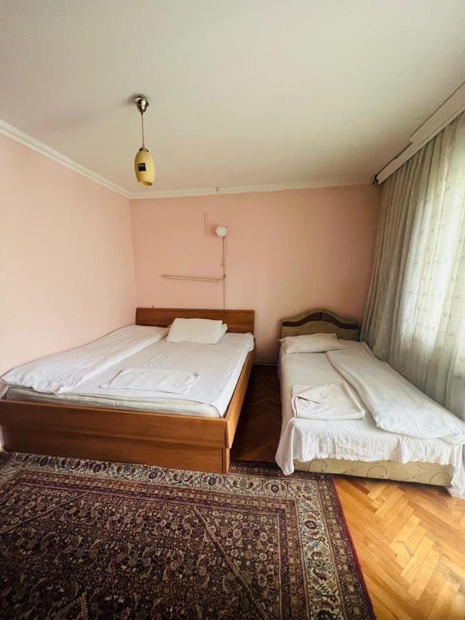Guest House Velania Priština Exteriér fotografie