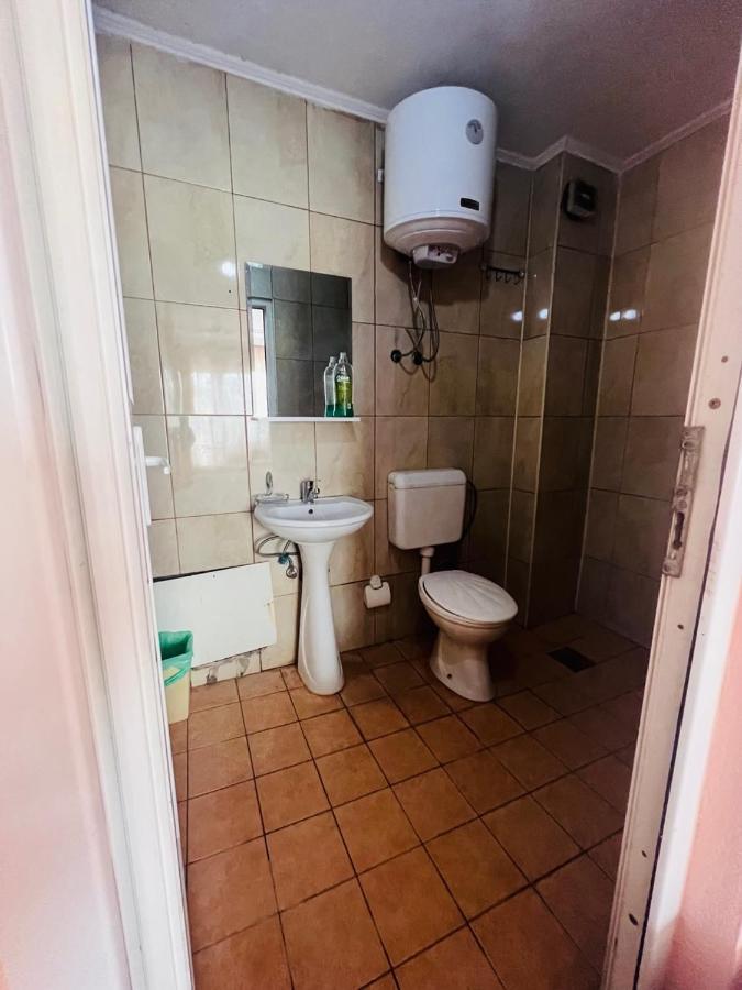 Guest House Velania Priština Exteriér fotografie