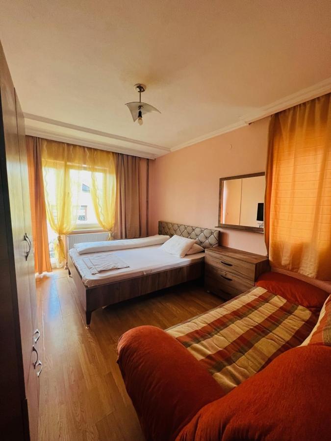 Guest House Velania Priština Exteriér fotografie